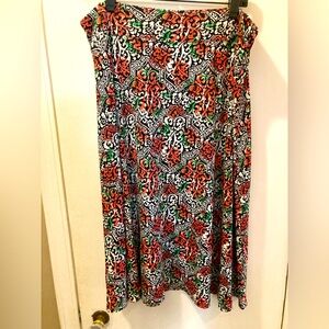Jones Wear Large Floral Patterned Skirt 25-071-03